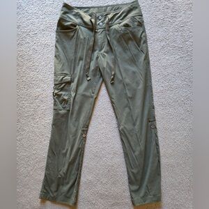 Women's Columbia Omni-Shield Roll Up Cargo Pants